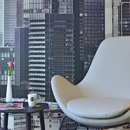 Hotel Frankfurt-west 3*