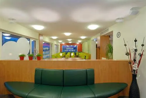 Hotel Frankfurt-west 3*